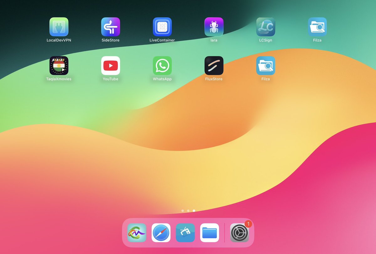 GROGU0's tweet photo. Wonderful work indeed.  FluxStore v1.0.6 nightly 

All on-Device 
Installed FluxStore with SideStore &amp; used the SideStore pairing file and it worked perfectly. And more importantly with FluxStore sideloadef FilzaDS successfully too. 

👇

https://t.co/5jUww72YpZ https://t.co/FJdWwa5nEK
