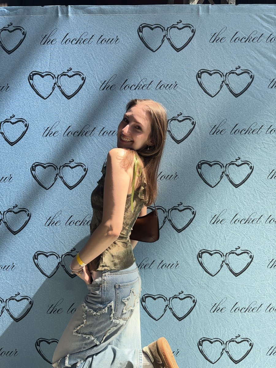 lara 𑣿 locket themed tweet media