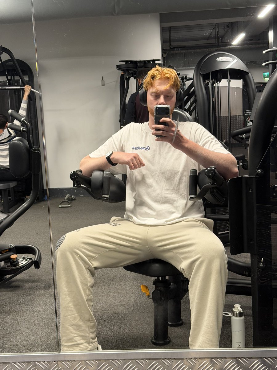 Alex tweet media