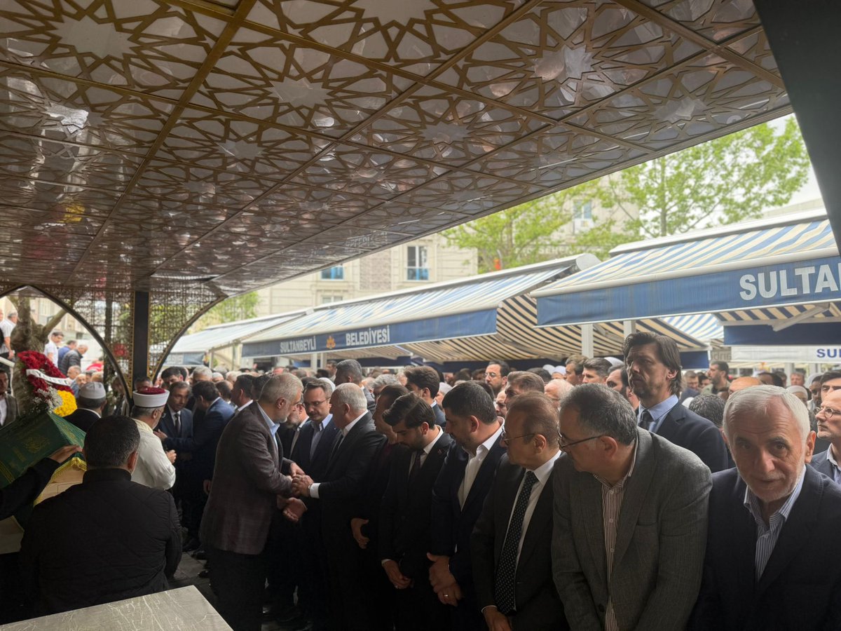 GokselE's tweet photo. İstanbul Kültür ve Turizm İl Müdürü ve önceki dönem Sultanbeyli Belediye Başkanı Sn. Hüseyin Keskin’in kıymetli babası Süleyman Keskin’i dualarla ebediyete uğurladık. 

Merhuma Allah’tan rahmet sevenlerine ailesine sabırlar dilerim. https://t.co/H8Ob4re6Mp