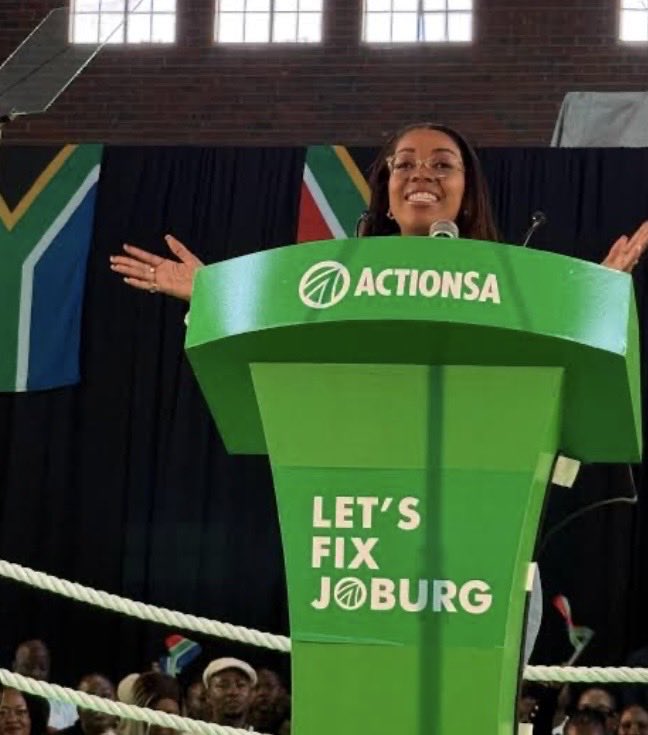 zizipho tweet media