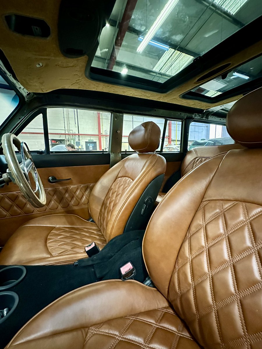 Electric Classic Cars tweet media