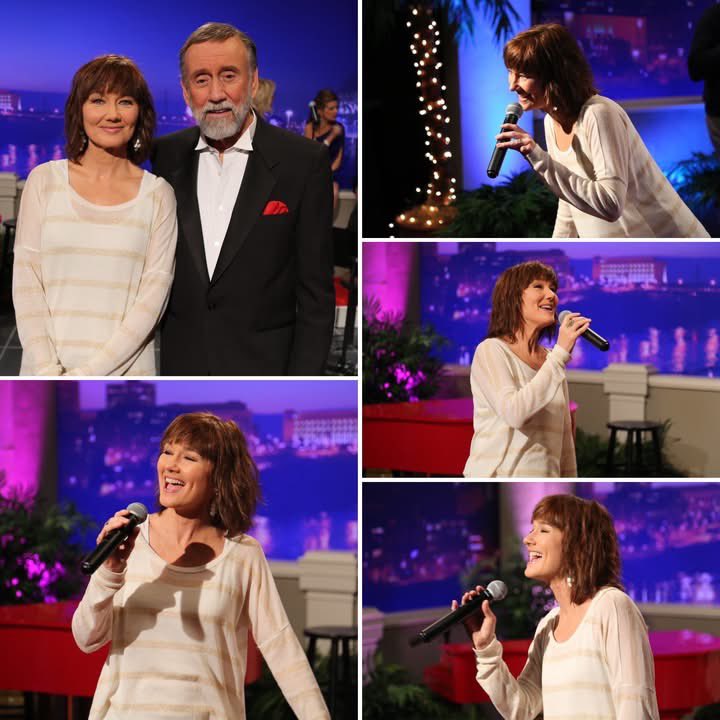 RayStevensMusic's tweet photo. Today would have been Lari White's Birthday! Lari gained attention as a country music star in the mid-1990s. She became known as a Nashville producer, performed on Broadway, appeared in "Cast Away", &amp; was a guest on Ray Stevens CabaRay Nashville. #HappyHeavenlyBirthday Lari! https://t.co/YOpypyYtrt