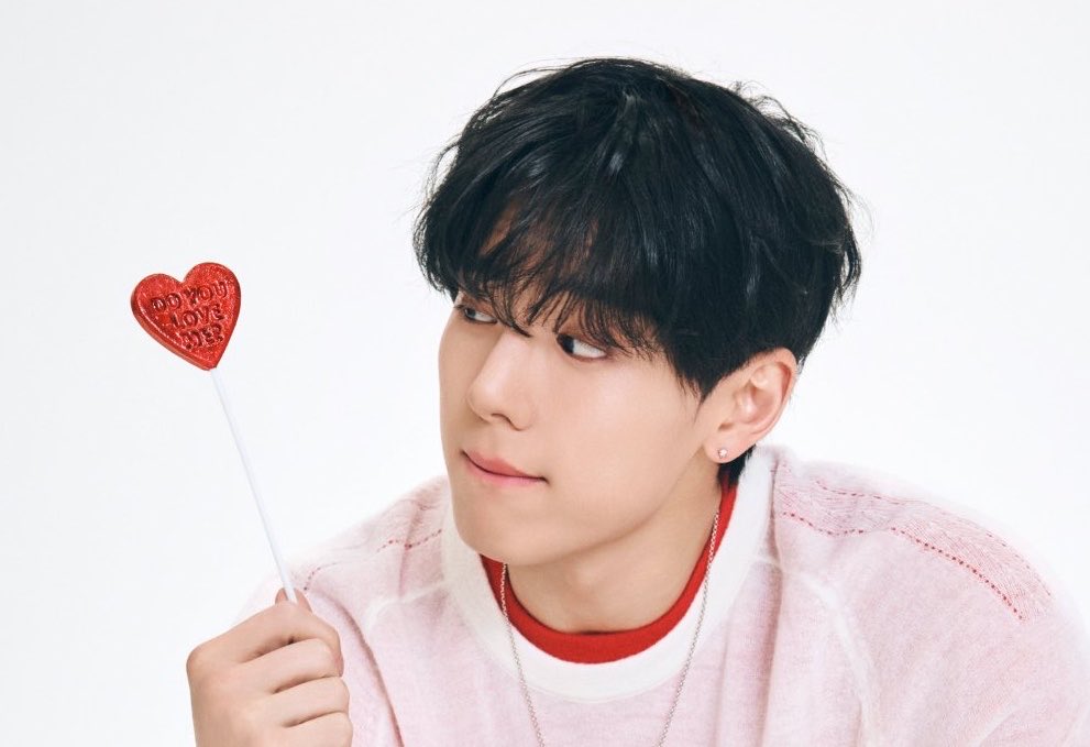 손현우 얼굴 tweet media