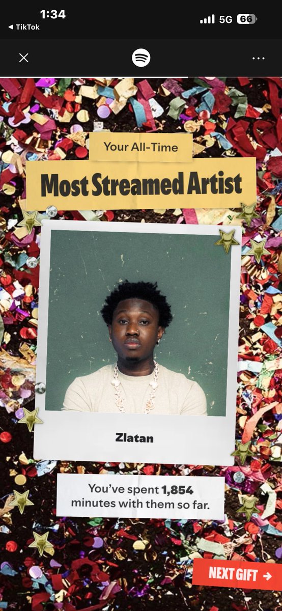 Segun_daps's tweet photo. I will love ❤️ you forever 
@Zlatan_Ibile https://t.co/dbareDboxV