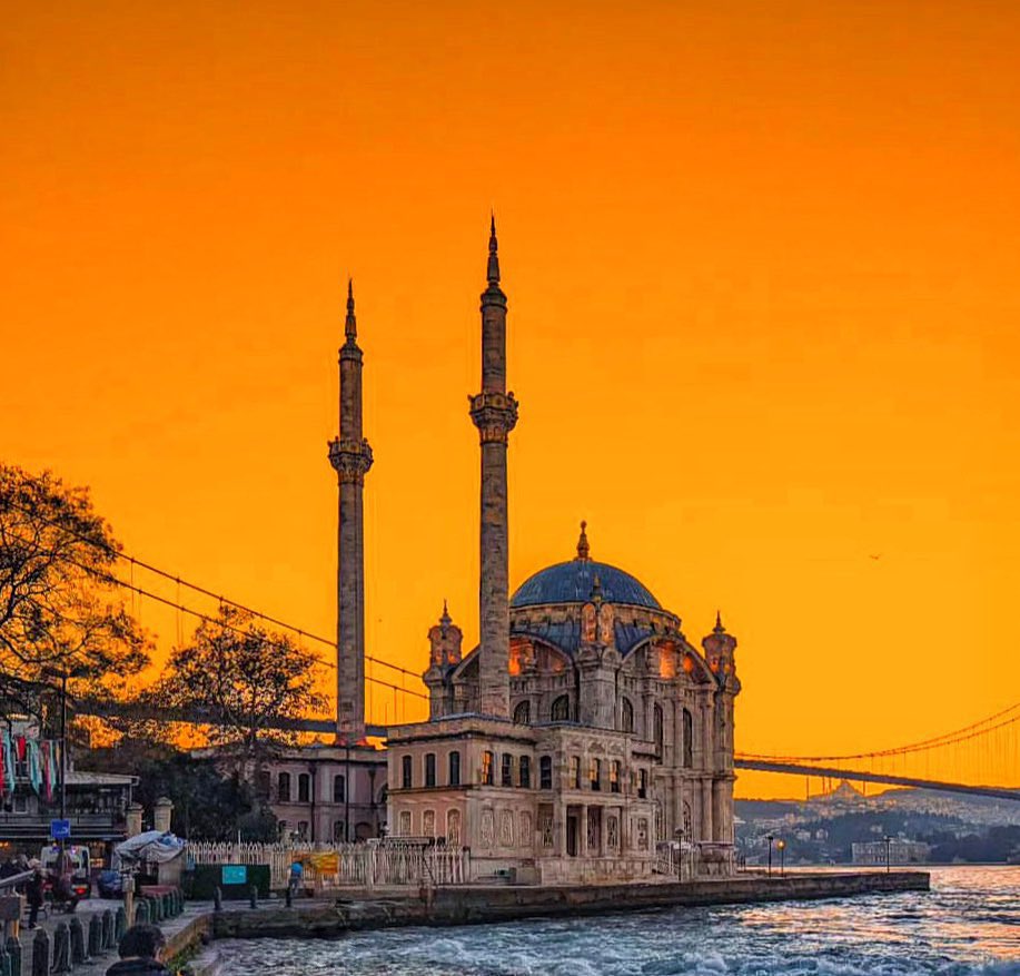 İstanbul Camileri tweet media