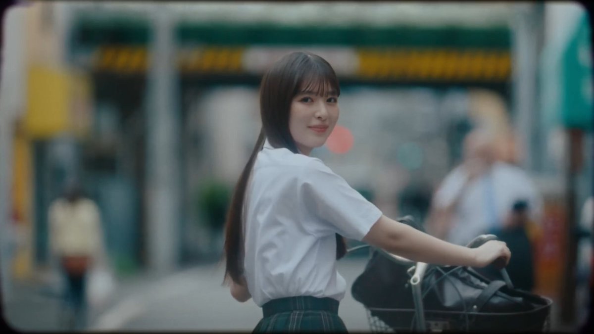乃木坂46の5期生メンバーである「小川彩」ちゃん(18)です🥰 歌もダンス