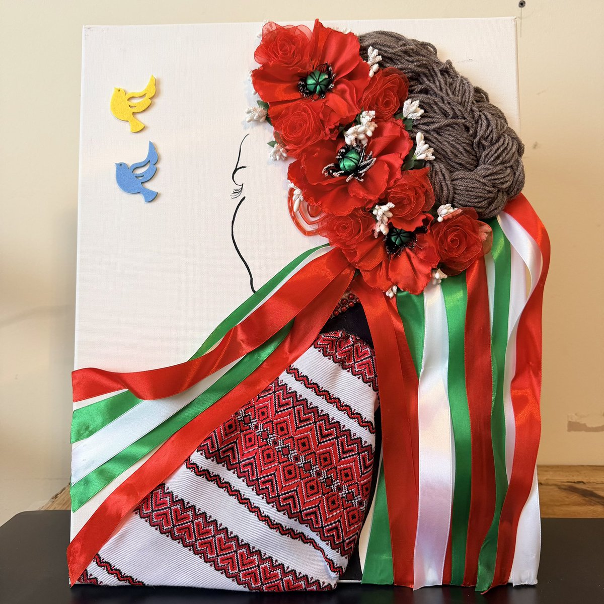 UkraineUKAid's tweet photo. Amazing new paintings from Ukraine available to buy on our store TODAY!

https://t.co/A09ayFUe89 https://t.co/58Shc5ozeb