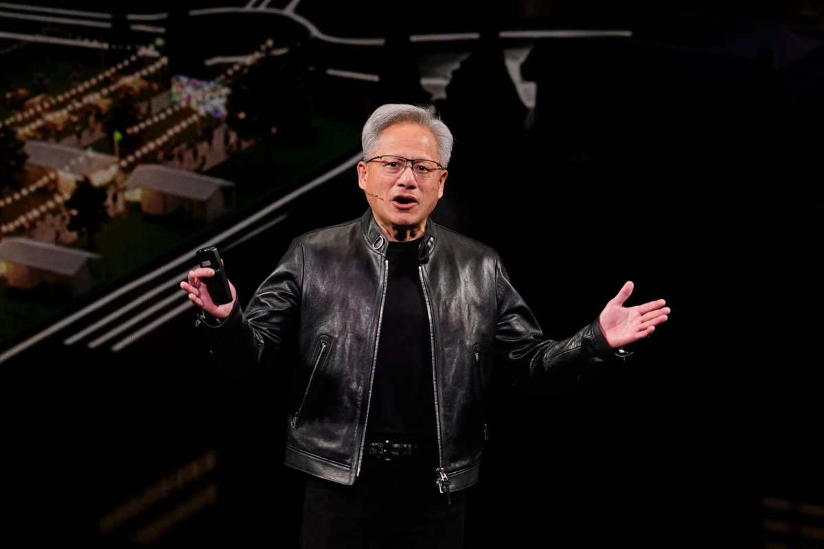valuetainment's tweet photo. Nvidia is the first and only company in history to reach a market cap of $5.5 trillion. https://t.co/MkcOqqJlQE