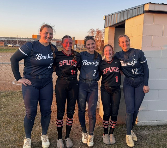 KarleyLaZella's tweet photo. Bemidji vs Moorhead doubleheader last night.  Won game 1 9-5, lost game 2 in extra innings 15-14.  I was 7 for 8 in the series with 3 HRs, 2 doubles, 2 singles and 2 intentional walks.  

Some video included from our series split with Brainerd on May 6 and game with Sartell on May 8. 

Stats to date:
Batting: 45AB, .556BA, .615OBP, 1.356SLG, 10HR, 23RBI
Pitching:  67IP, 20ER, 90K, 2.07ERA

Another game with 2 Home Runs!  Was great to see my friends from Moorhead! @Brenna_MHS2027 

#bemidjilumberjacks  #wearmission  @Mission__FP 

@Coach_Whitney_J @CoachPinkerton @milaysiacorrynn @AlbaughSydney99 @DarrenMueller7 @coachaschilling @GO1616 @__triple_m @CoachMWright3 @KAlstott @CoachDowns42 @mitchrob13 @gabbyjeaann @CoachLauraNorth @CoachBagzTrot @USDCoachWags @KristinaMcSwee6 @stef_ewing @MarcKKendrick @CoachKristaWood @GarrettFurnal @skubuske @CoachEmmaRyan @CoachCourtOSU @coach_simm @BrandonDuncan5 @CSUCoachEasley @CoachWThees @bgoler10 @Coach2K_OSU @kasey_grif @mandygardner24 @BadgerHealy @ShoMcDonald @CoachMFrezzotti @coach_crowell @MWCScouting @TKBizConnector @NCSA_Softball @joycewellhoefer @SportPrepX @bench424nmore @MidwestPremierS @tcicteamcanada @Mammoth_Recruit @DiamondAddicts @mnsoftballhub @SpeedCoachHolt