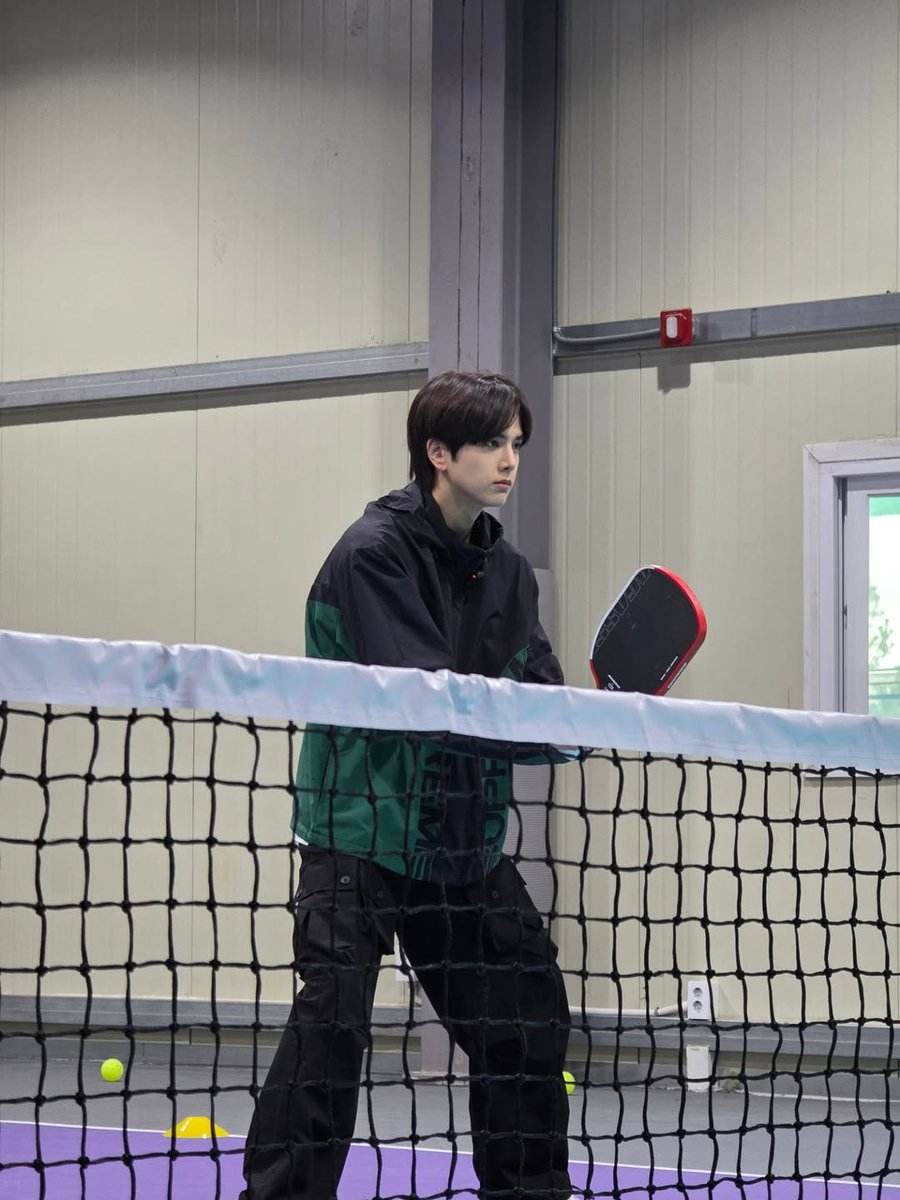 cczip tweet media