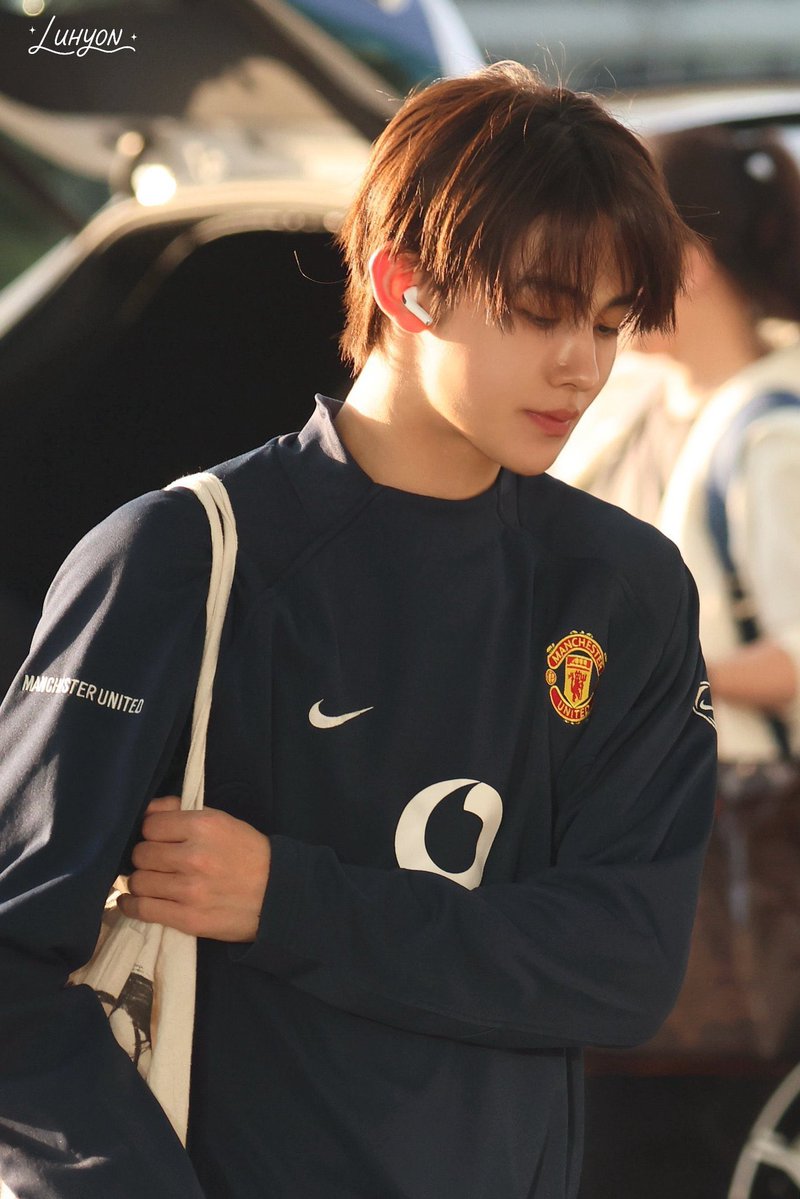 현이✮ tweet media