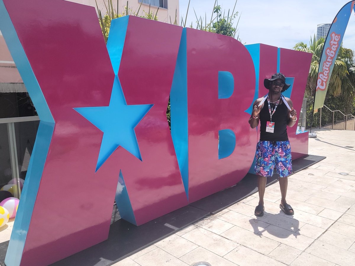 Datjamaican 🫡😏 XBIZ MIAMI 2026 tweet media