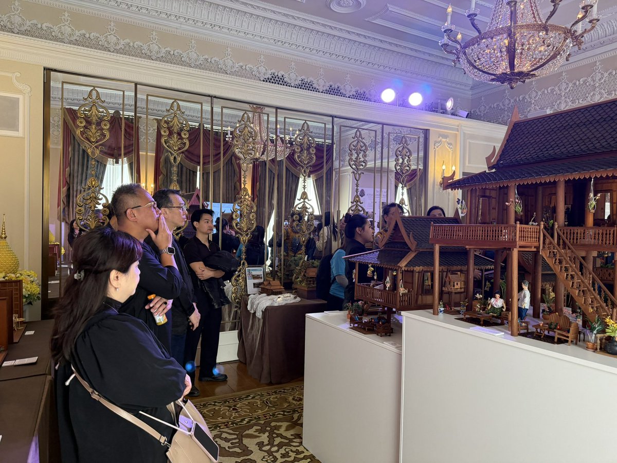 Royal Thai Embassy, London tweet media