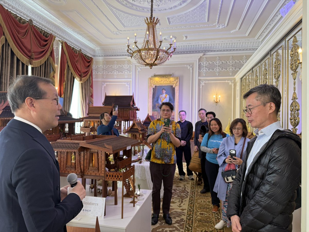 Royal Thai Embassy, London tweet media