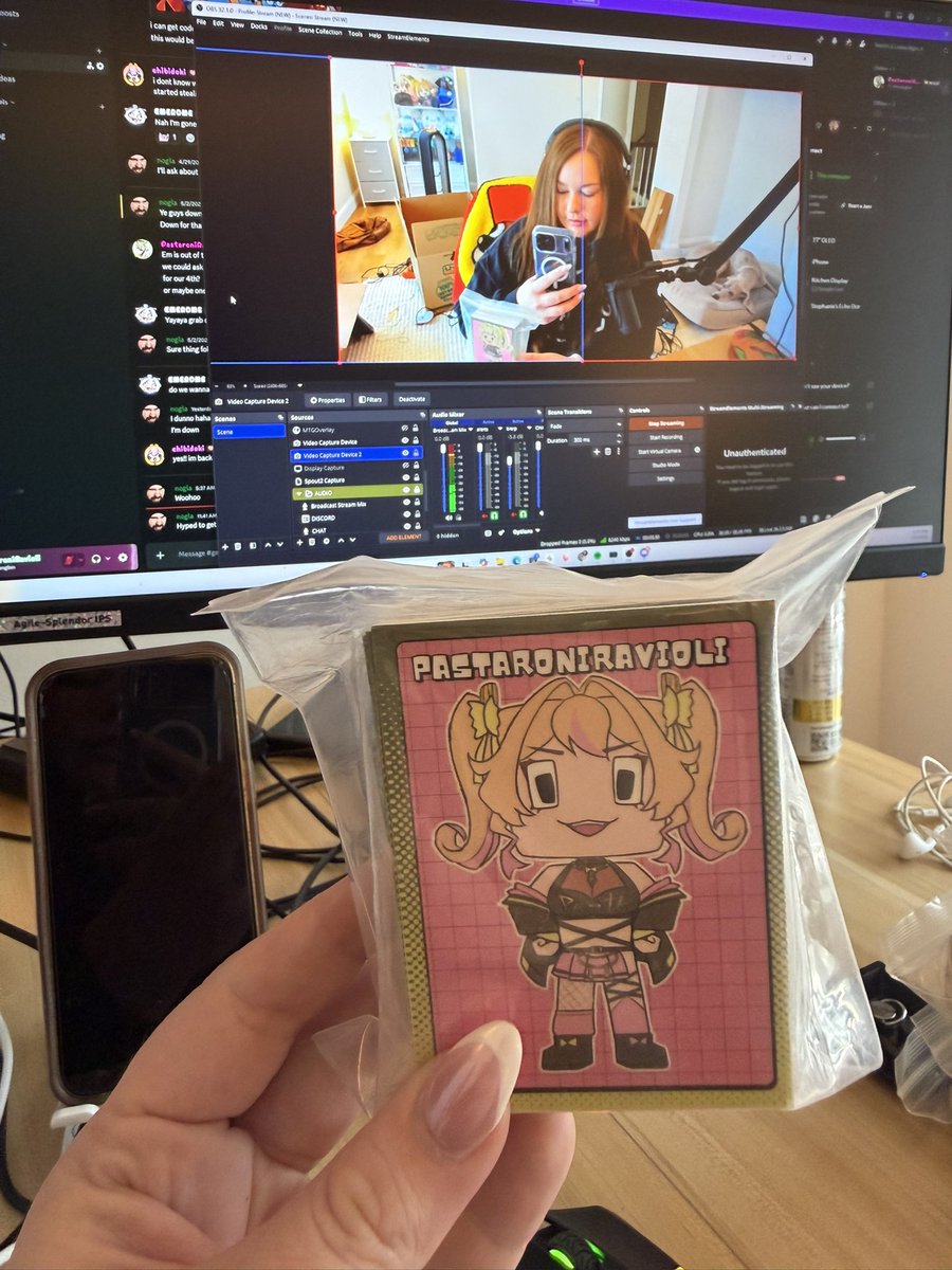 pastaravioli's tweet photo. On stream for the next hour to sign BLDBZ cards! 

See ya there for yappin about the move ❤️☺️ https://t.co/ueb0LBbtWV