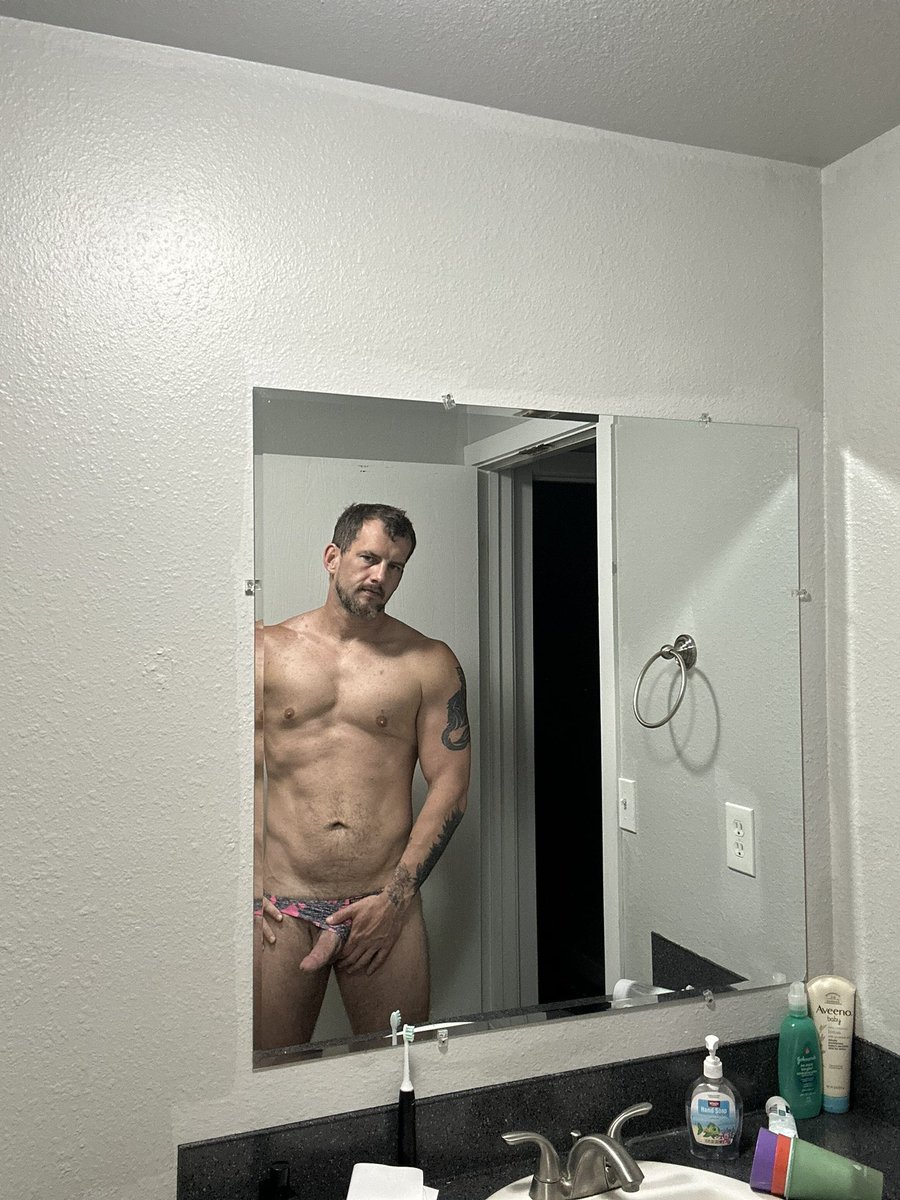 Floppy Daddy tweet media