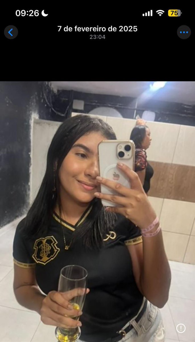 LikeIsMyName's tweet photo. Para os devidos fins, aqui está devidamente identificada a traidora retardada e mau-caráter que virou a casaca e ainda fez pronunciamento oficial absolutamente ridículo: https://t.co/dLCWTWqqa0