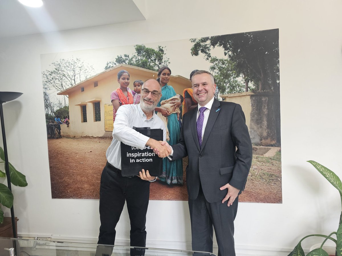 Aktaruddin_UN's tweet photo. Great meeting with @UNICEFIndia on strengthening strategic partnership to engage more @UNVolunteers advancing impact for children and communities across #India. 34 UN Volunteers are currently contributing to UNICEF’s mission nationwide. @UNVAsiaPacific @UNinIndia
@UNICEFIndiaRep https://t.co/ptkboHcHTI