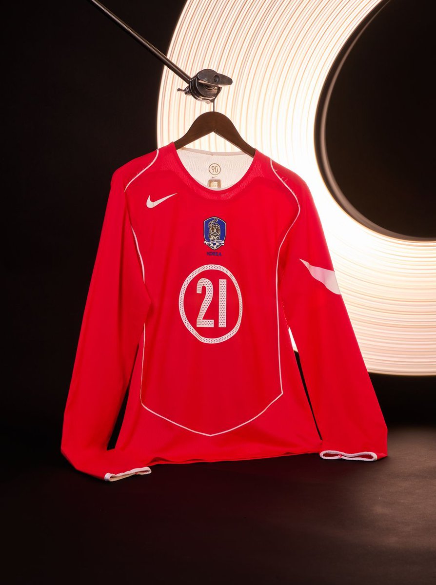 Classic Football Shirts tweet media