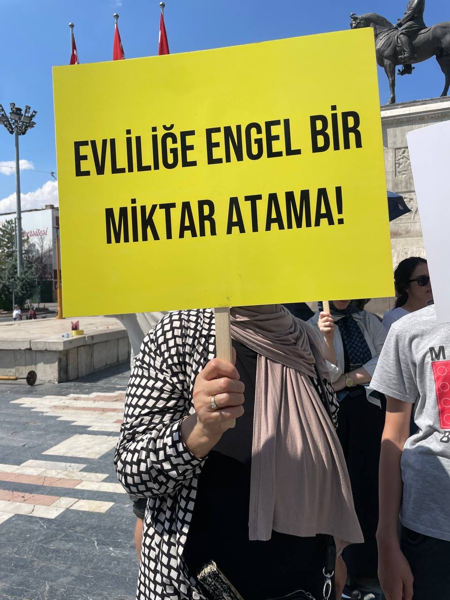 aişe tweet media