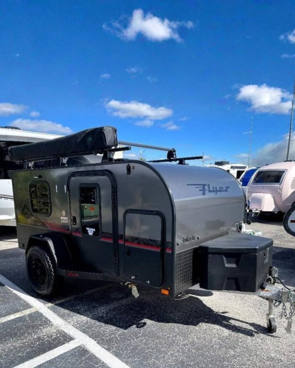 RVUniverse's tweet photo. Freedom on wheels! 🚙✨

These travel trailers and motorhomes from Gerzeny's RV World of Nokomis are clean, reliable, and ready to roll!

View inventory ➡️ https://t.co/6edqhRF8pm

#TravelTrailers #Motorhomes #RVLife #Nokomis #GerzenysRV #FreedomOnWheels #RVTravel #RoadTrip https://t.co/lYVlMZPeah
