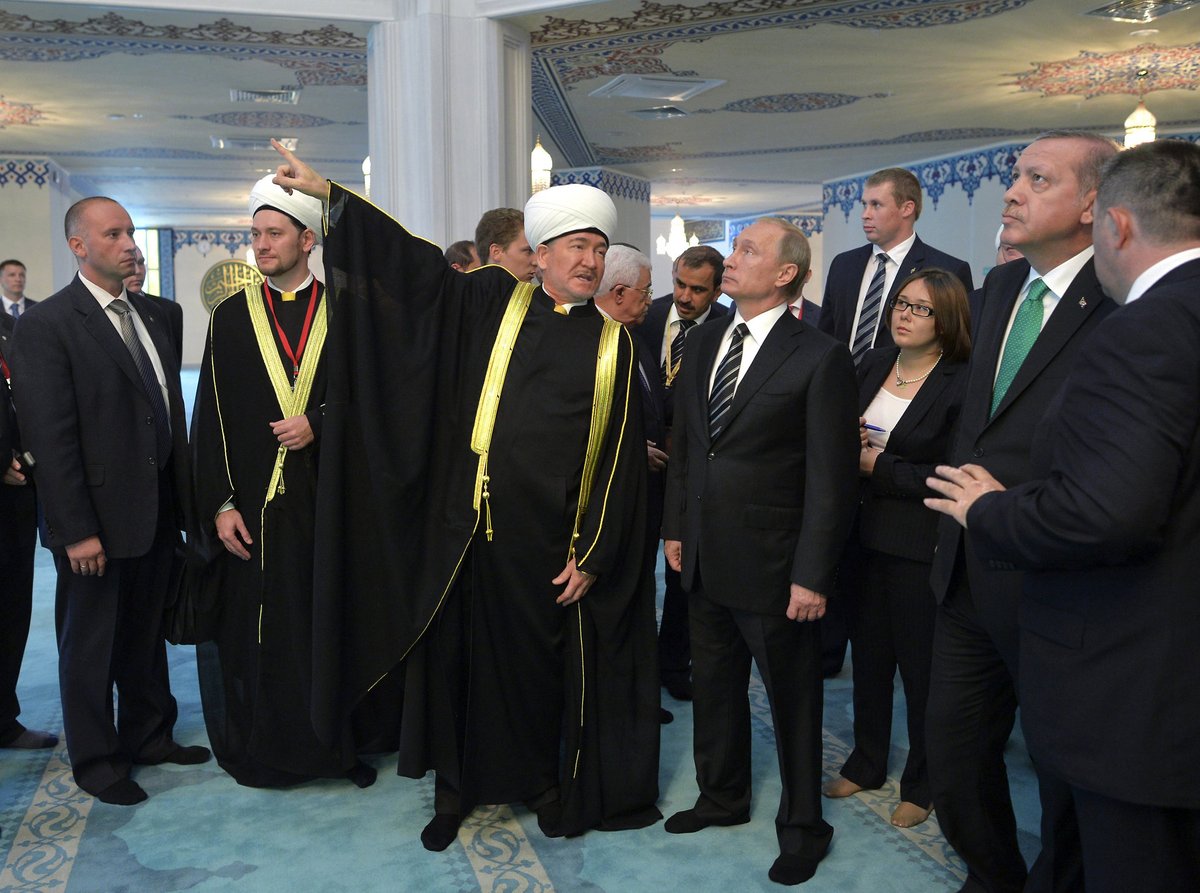 mt0761's tweet photo. @YvesXIX @_david_brg Omg Putin ist ein Moslem https://t.co/7kFZh6vXAI