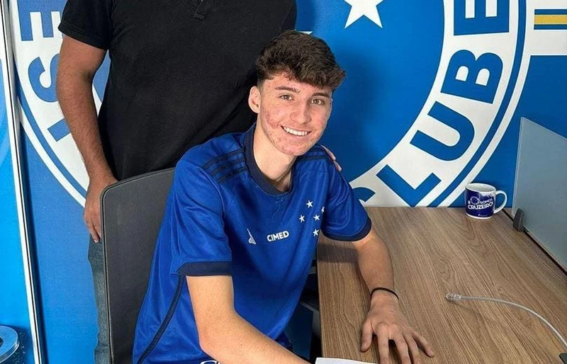 HaithamMMS's tweet photo. ๐จ๐จ YES, #Chelsea scouts are watching Cruzeiroโs Eduardo Pape and have already made enquiries for him. His performances attracted the scouts.
#scouting_report #cfc https://t.co/CCzZ4GrGBk