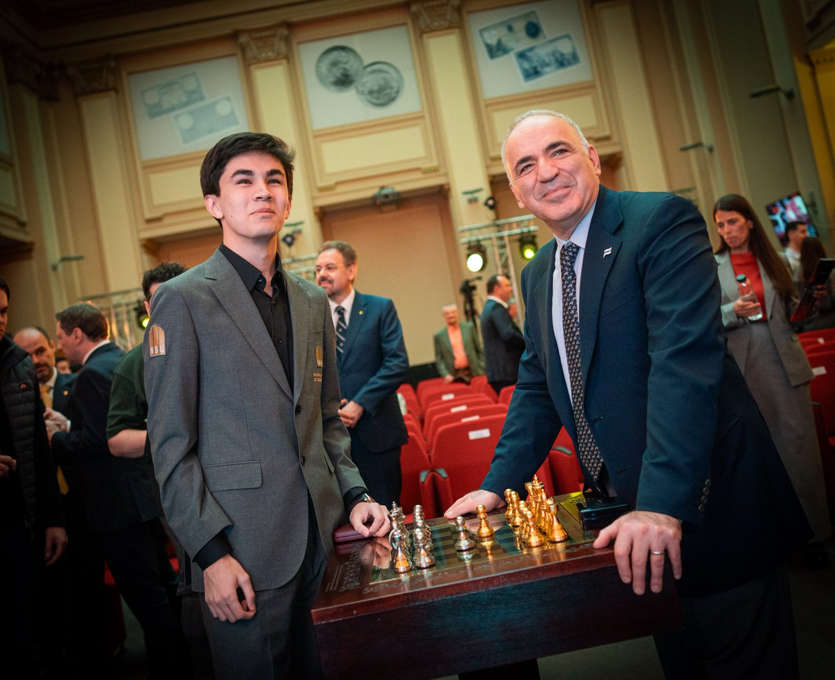 Grand Chess Tour tweet media