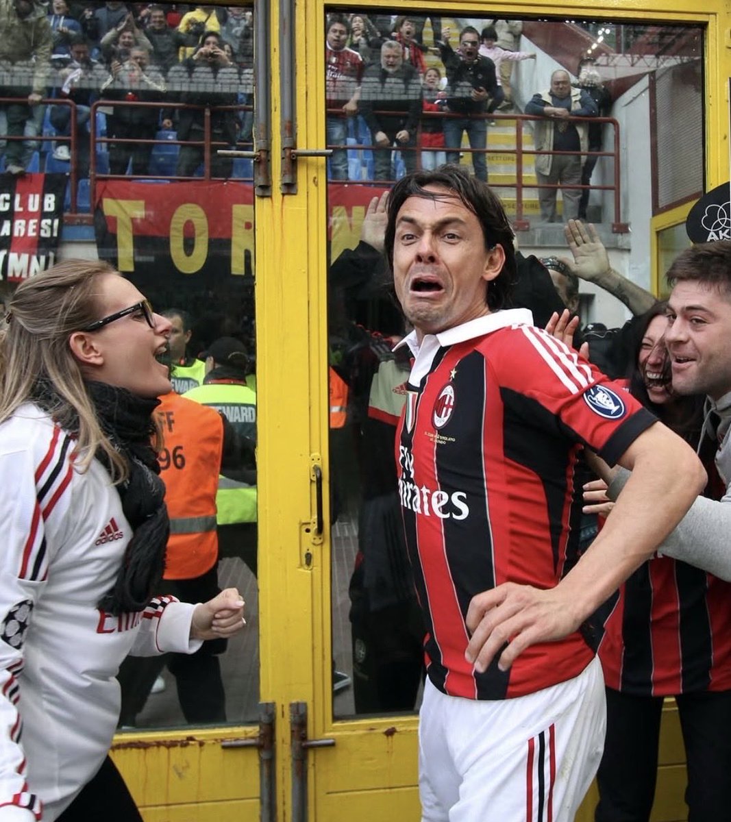 alaimofootball's tweet photo. 🗓️¡SE CUMPLEN 14 AÑOS DEL DIA QUE LO CAMBIÓ TODO!

🔴⚫️Un 13 de mayo de 2012, hace ya 14 años, se nos iban Gattuso, Inzaghi y Nesta (Seedorf también anunciaría que se iba horas después). Siempre serán eternos😍

🔥Ese día también fue el último para Roma, Zambrotta y Van Bommel. Entre otros.

🤯Ibrahimovic y Thiago Silva también dejarían el equipo (vendidos al PSG). Cambiaron muchas cosas aquella tarde. Esta jornada marcó un antes y un después en la historia reciente de este club.