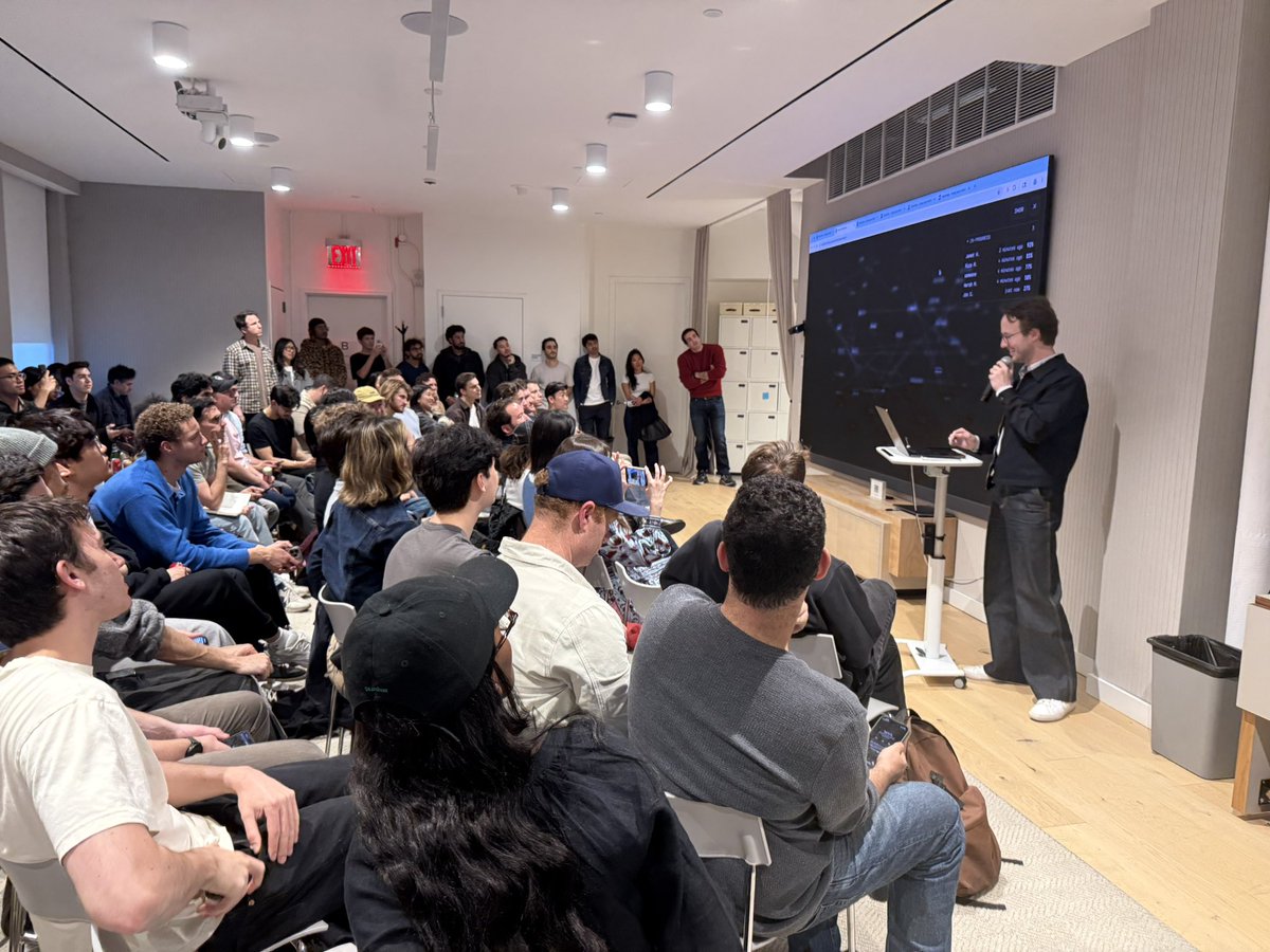 fai nur tweet media