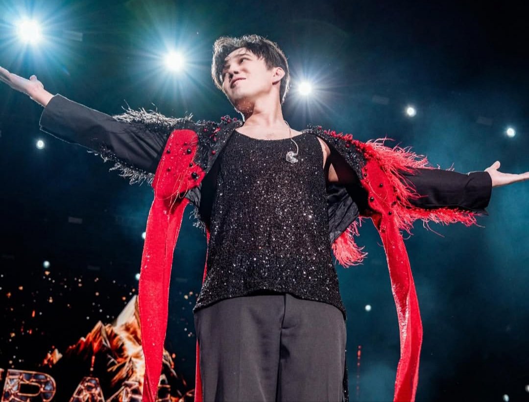 Green. Dimash OMIR OTER MV tweet media