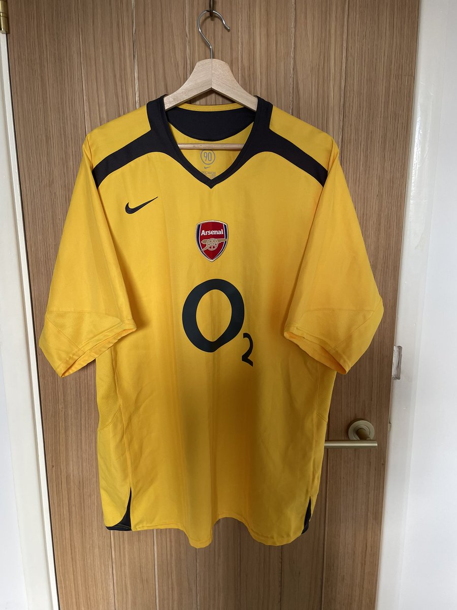 NathanPanter_52's tweet photo. 4 02 shirts for sale! 

All £85 each - condition is very good for all of them! Will attach photos of the sizing below - 3 x XL and 1 x XXL https://t.co/Nx2sBZRVF1