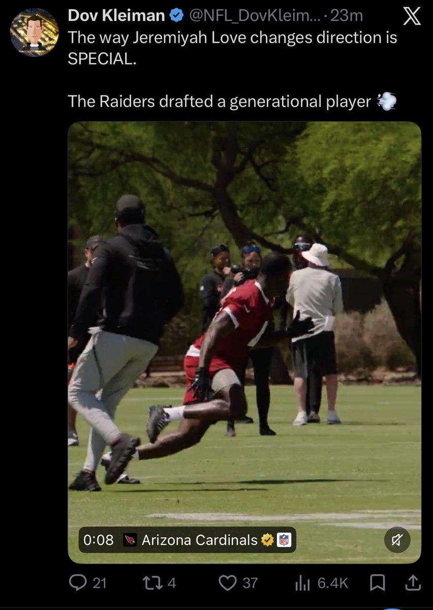 _toeknee11's tweet photo. @NFL_DovKleiman https://t.co/ZBK0NBSgXB