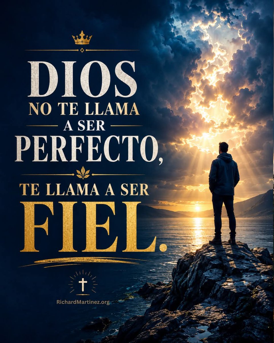 cantanterichard's tweet photo. Muchas veces creemos que para acercarnos a Dios tenemos que tenerlo todo resuelto, no cometer errores y mostrar una vida impecable. Pero Dios no busca apariencias perfectas; Él busca corazones sinceros.

La perfección humana se cansa, se compara y se frustra. La fidelidad, en cambio, permanece, aprende, se levanta y sigue caminando de la mano de Dios aun en medio del proceso.

No permitas que tus fallas te hagan sentir lejos de Su propósito. Dios conoce tus debilidades, pero también conoce tu corazón cuando decides seguir creyendo, obedeciendo y volviendo a Él.

Ser fiel no significa nunca caer; significa levantarte con humildad, buscar Su presencia y confiar en que Su gracia te sostiene cada día.

Hoy recuerda esto: Dios no te llamó a vivir para impresionar a otros, sino para caminar con Él con un corazón rendido, constante y verdadero.

Versículo: “Ahora bien, se requiere de los administradores, que cada uno sea hallado fiel.” 1 Corintios 4:2
#motivationalquote