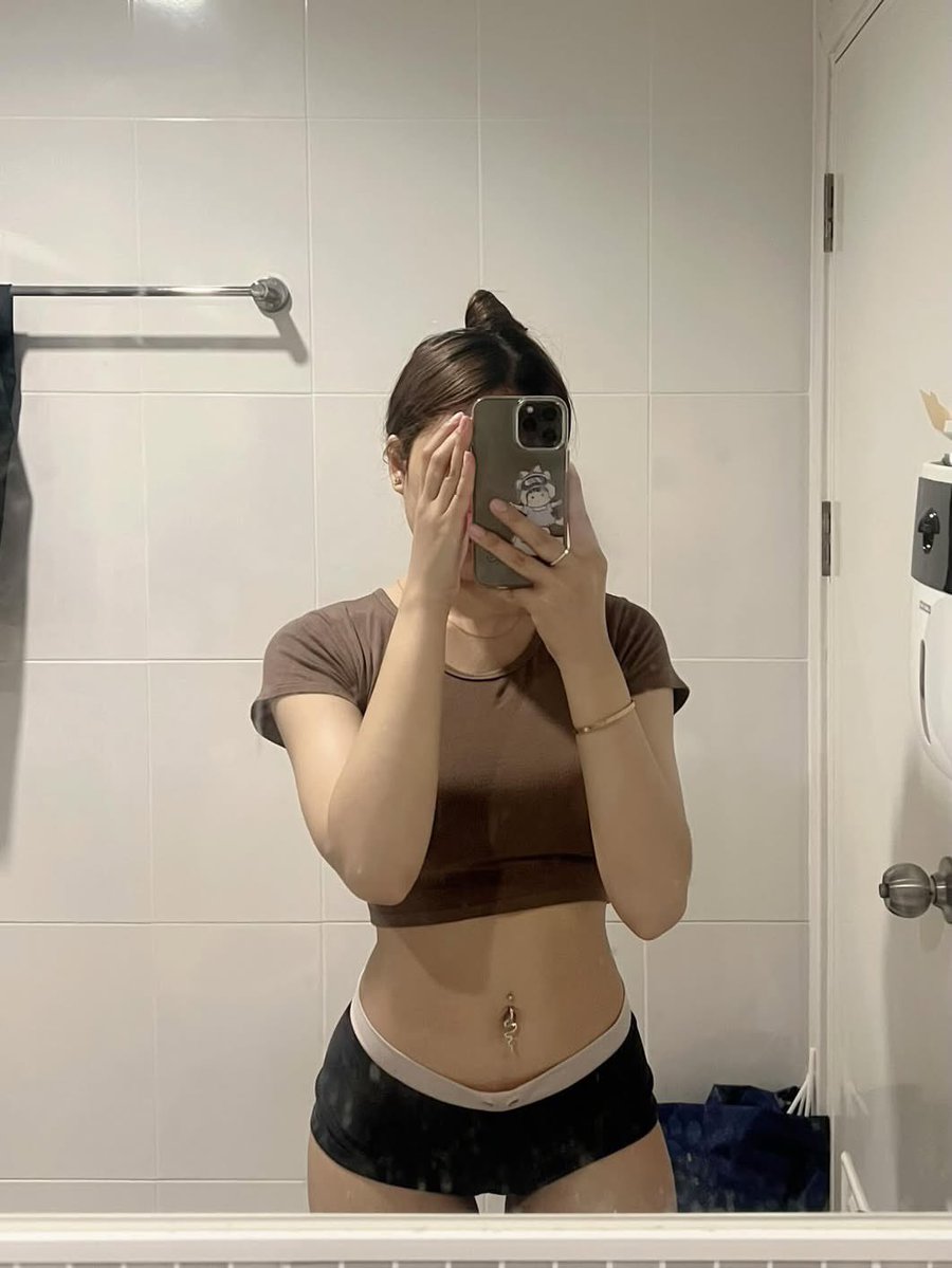 roses tweet media