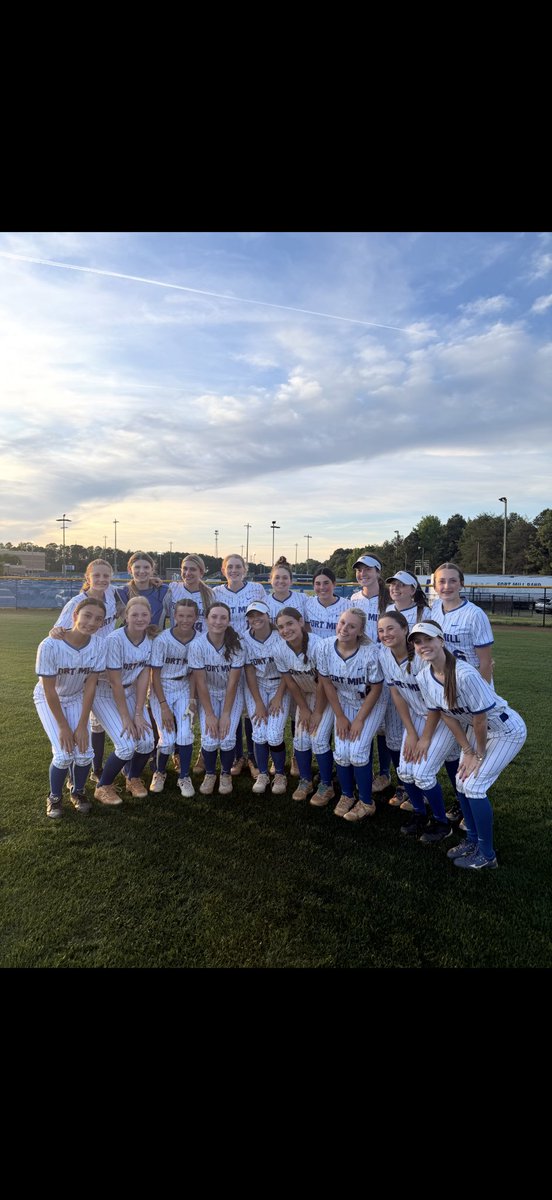 BrookeRosario27's tweet photo. Finished my sophomore season with @Fort_Mill_SB. Proud of everything my team has accomplished and making it to the 4th round of playoffs. I am excited for what’s next!!

Stats for playoffs:
14 AB’s | 9 H | 6 2B | 2 HR | 0 K’s
.650 AVG | .670 OBP | 1.643 SLG https://t.co/uEUgnOo0rK