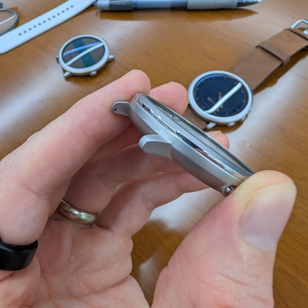 ericmigi's tweet photo. While investigating some cnc weirdness, I learnef that the Chinese word for watch lug is 'strap ear'. Cute 😀 https://t.co/y0A7wFT6Nh