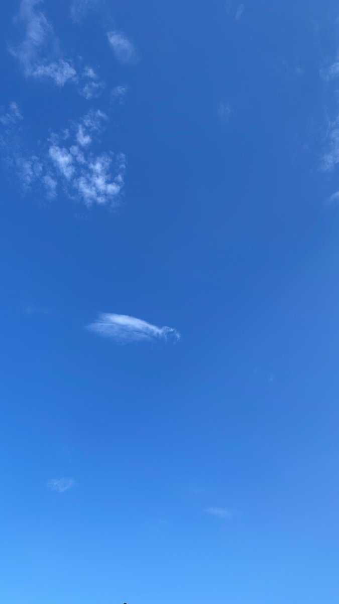 shige7587's tweet photo. おはようございます☀
今日も洗濯日和ですね。

でも、早朝湘南方面は雨が降りました☔…

まぁ、無事に仕事も終わったのでヨシとします。

今日もぼちぼちUber稼働出来たら、やろうかなぁ…

今日もよろしくお願いします。 https://t.co/ZK9hjnUDhP