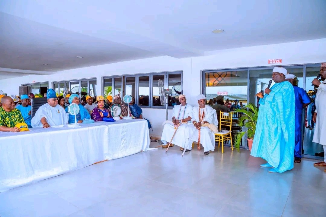ComrMorohunkola's tweet photo. Governor Ademola Adeleke marks his 66th birthday with special interfaith prayers at the Government House, led by both Christian and Muslim religious leaders. https://t.co/XoLrp47s8G