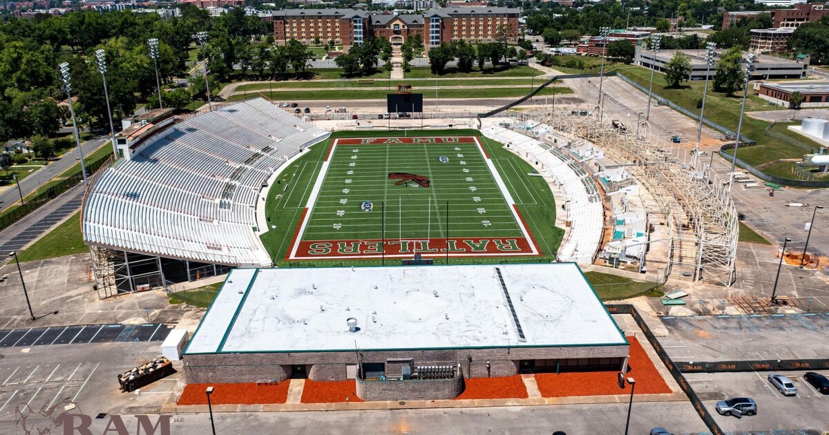 sadiqjones08's tweet photo. My Summer Camp schedule so far. I'm interested in competing for any college coach interested in me. Check my Hudl in my bio!

June 3 Mercer Mega Camp 
June 6 FAMU
June 10 FSU (w/ Team 7V7) 
June 18 Albany State (w/ Team 7v7) https://t.co/PcbAtllk6e