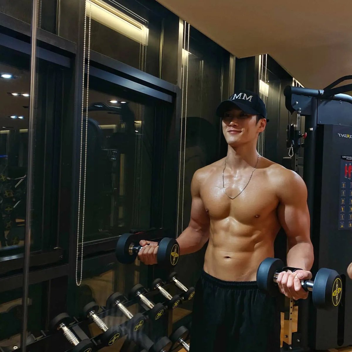 MUSCLE ELITE tweet media