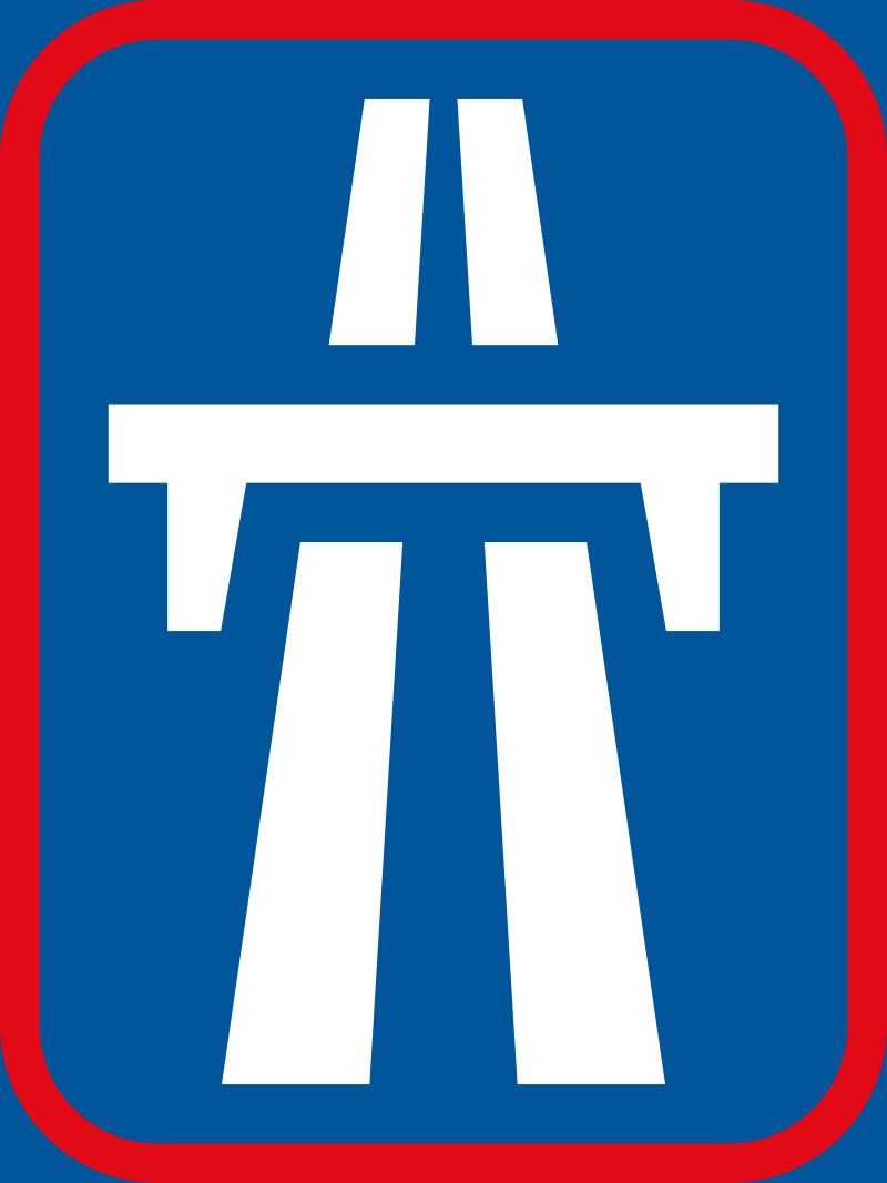Nazananda's tweet photo. This signifies the beginning of a Freeway. Freeways have no "interruptions". No intersections, no stop signs, no cross traffic, just on and off-gramps. A freeway is a type of highway. https://t.co/FmGQ3fJIPb