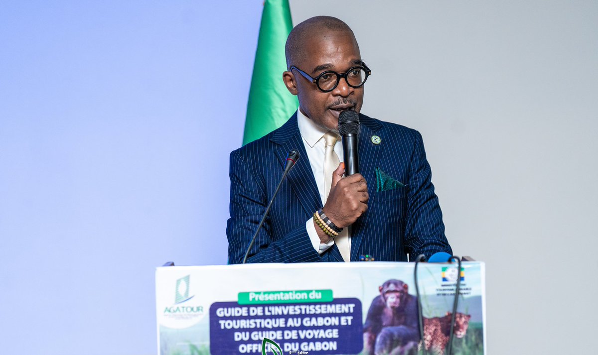 yulforfun's tweet photo. Ravi d’avoir joué le rôle de Maître de Cérémonie lors de la Présentation officielle du Guide de l’Investissement Touristique au Gabon et du Guide de Voyage Officiel 2026.
Merci au Ministère du Tourisme  pour la confiance accordée.
Le Gabon se raconte, se découvre et se vit. 🇬🇦 https://t.co/JAZy9mlPw7