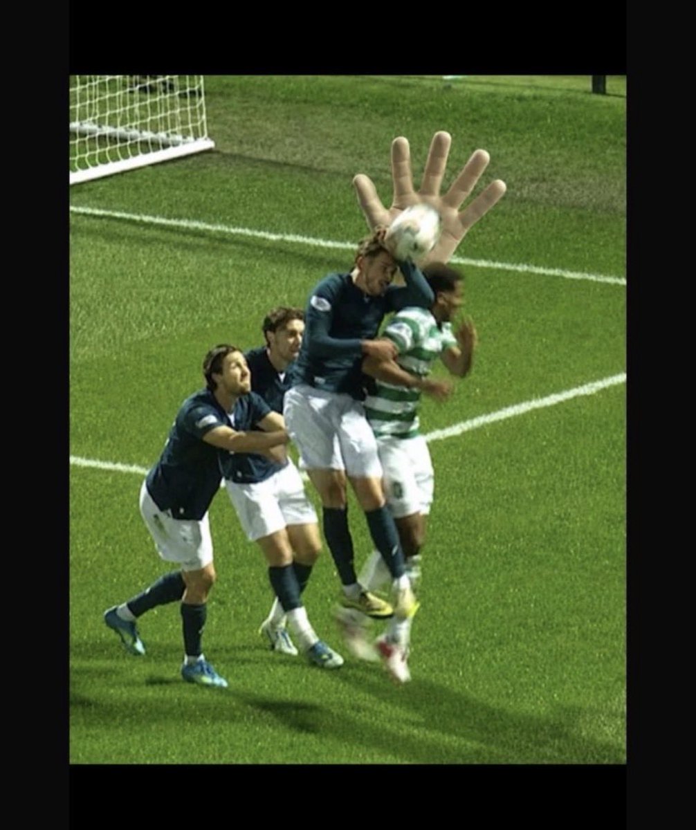 fyallc's tweet photo. @GaryLineker What the officials want to see when it’s Celtic. Corrupt to the core. https://t.co/uOevfwxf2H