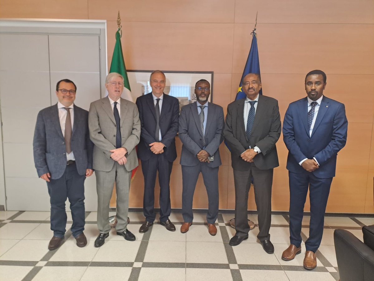 SMPASchool's tweet photo. Following the April 15 MoU signing in Mogadishu, the SMPA delegation, led by the Director General, met with the Italian SNA Vice President in Rome to operationalize our partnership. The roadmap is now set to begin with an initial online courses, supported by a new "Second Level Agreement" to deepen our institutional commitments.
Work is already underway to finalize the TORs and a comprehensive course catalogue by next quarter. With Amb. Gaiana coordinating between Rome and Mogadishu, we are moving forward with our 2026–2030 Strategic Training Roadmap to strengthen public administration. #SMPA #SNARome #GlobalPartnerships #PublicAdmin