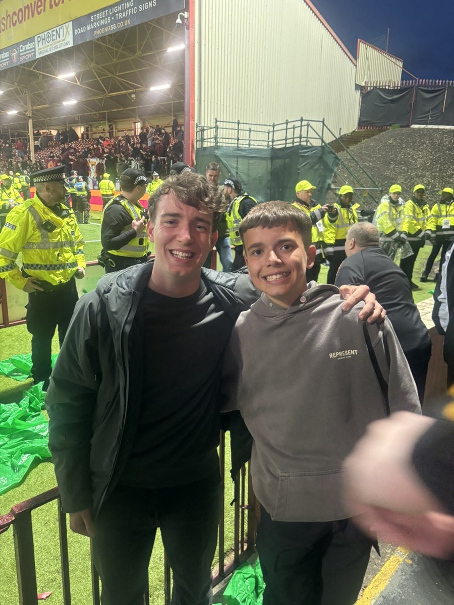 Finn Kearney tweet media