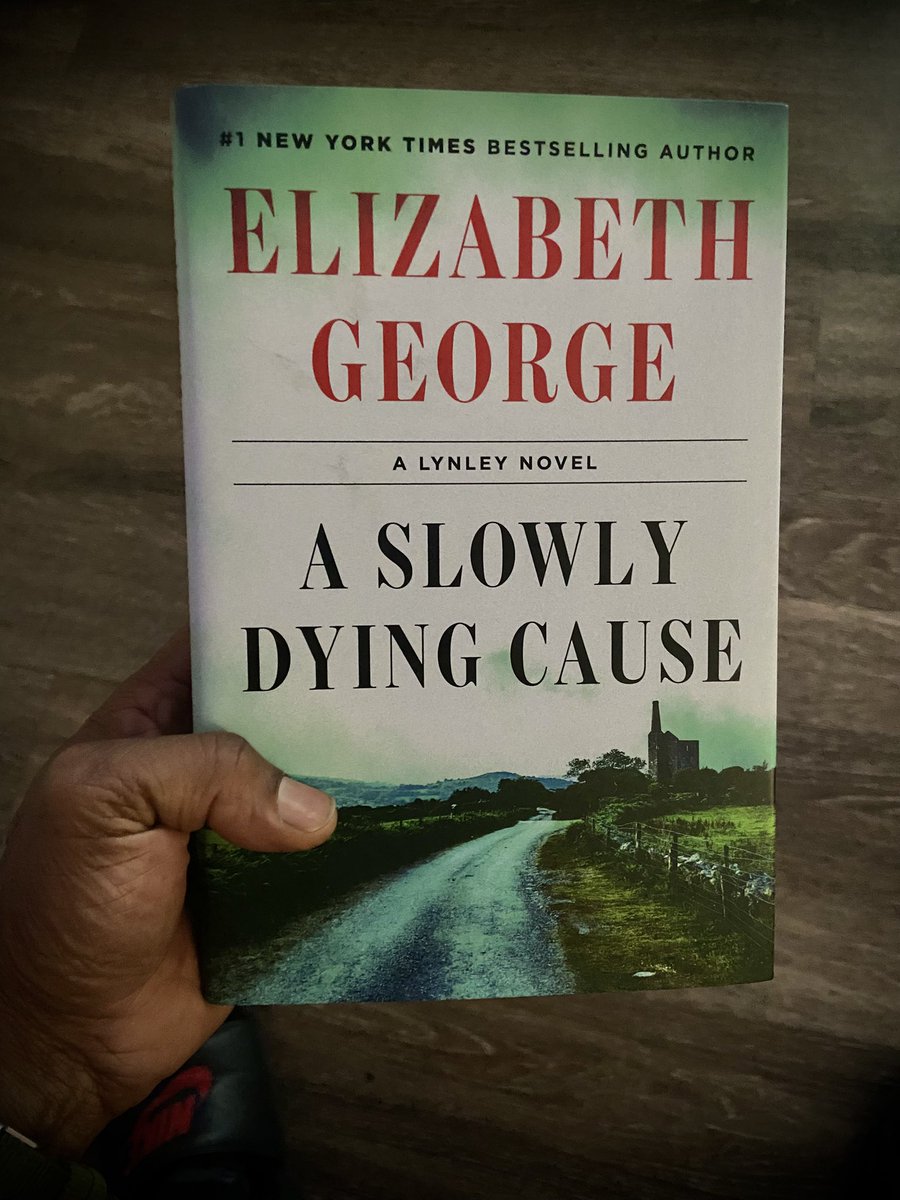 Jauthorsewell's tweet photo. I’m reading this right now. Thomas Lynley and Barbara Havers are like oil and water, yet somehow they blend perfectly. https://t.co/FBrRJhqfgd