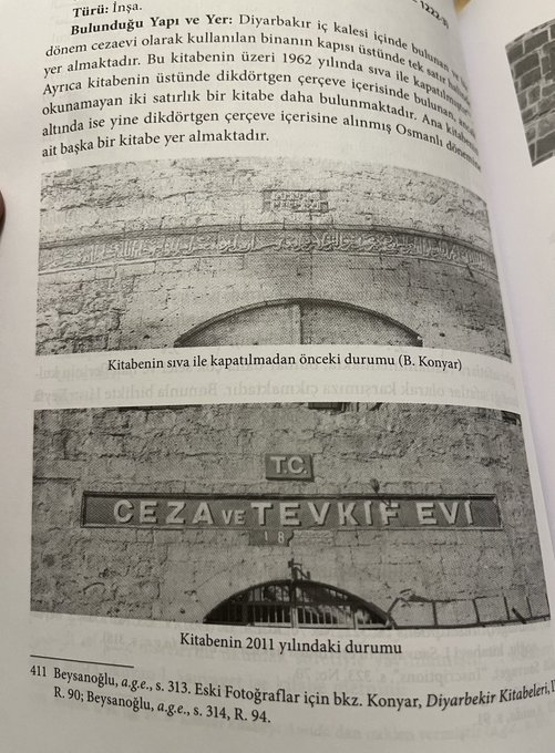 kayamerthasan_'s tweet photo. Üzerine saatlerce konuşabilir ya da susabilirim. Sanırım susmak daha hayırlı. Diyarbakır Surları’nda Artuklu hükümdarı Nasreddin Mahmud dönemi bir kitabeye 1962 yılında reva görülen muamele.
Kaynak: Türkmenlerin Taşa Yazdığı Tarih: Diyarbakır ve Çevresindeki Artuklu Kitabeleri. Yazar: Hüseyin Karaçam.