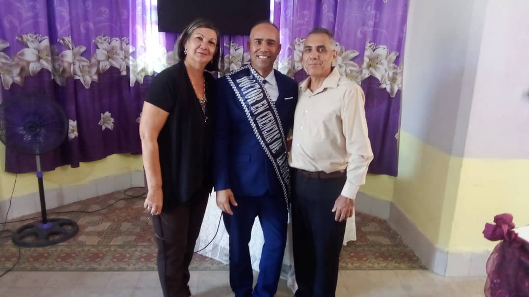 ortiz_uriarte's tweet photo. Exitosa defensa de mi doctorado Genry Omar Ávila Ramón. Felicidades. Agradecimientos para la UDG y para las autoridades de Media Luna por su apoyo incondicional.
#EducaciónGranma 
@CubaMined https://t.co/6fPIy2RpIm